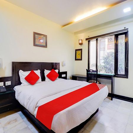 Oyo Flagship Hotel Rudra Palace Агра Экстерьер фото
