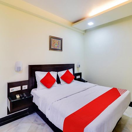 Oyo Flagship Hotel Rudra Palace Агра Экстерьер фото