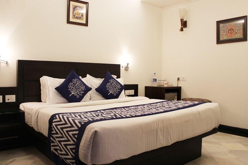 Oyo Flagship Hotel Rudra Palace Агра Экстерьер фото