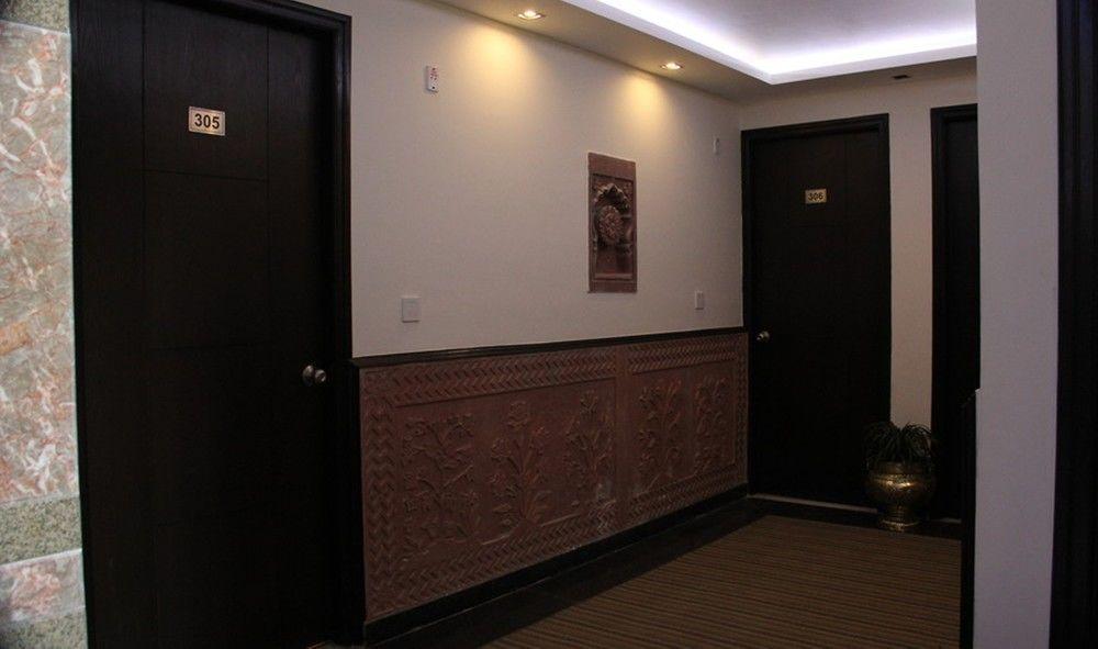 Oyo Flagship Hotel Rudra Palace Агра Экстерьер фото