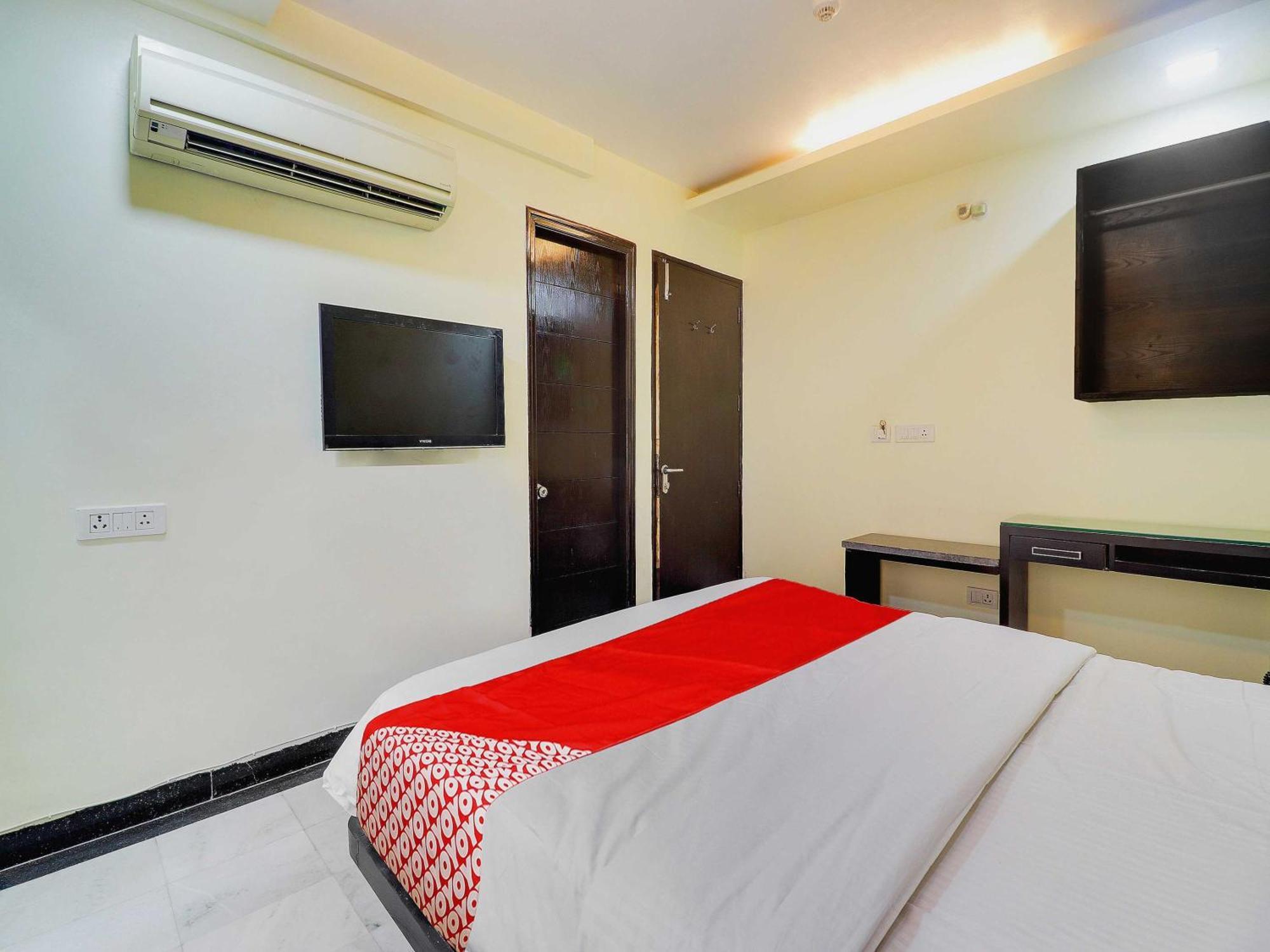 Oyo Flagship Hotel Rudra Palace Агра Экстерьер фото