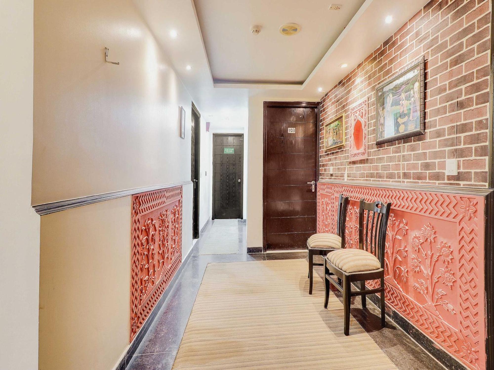 Oyo Flagship Hotel Rudra Palace Агра Экстерьер фото