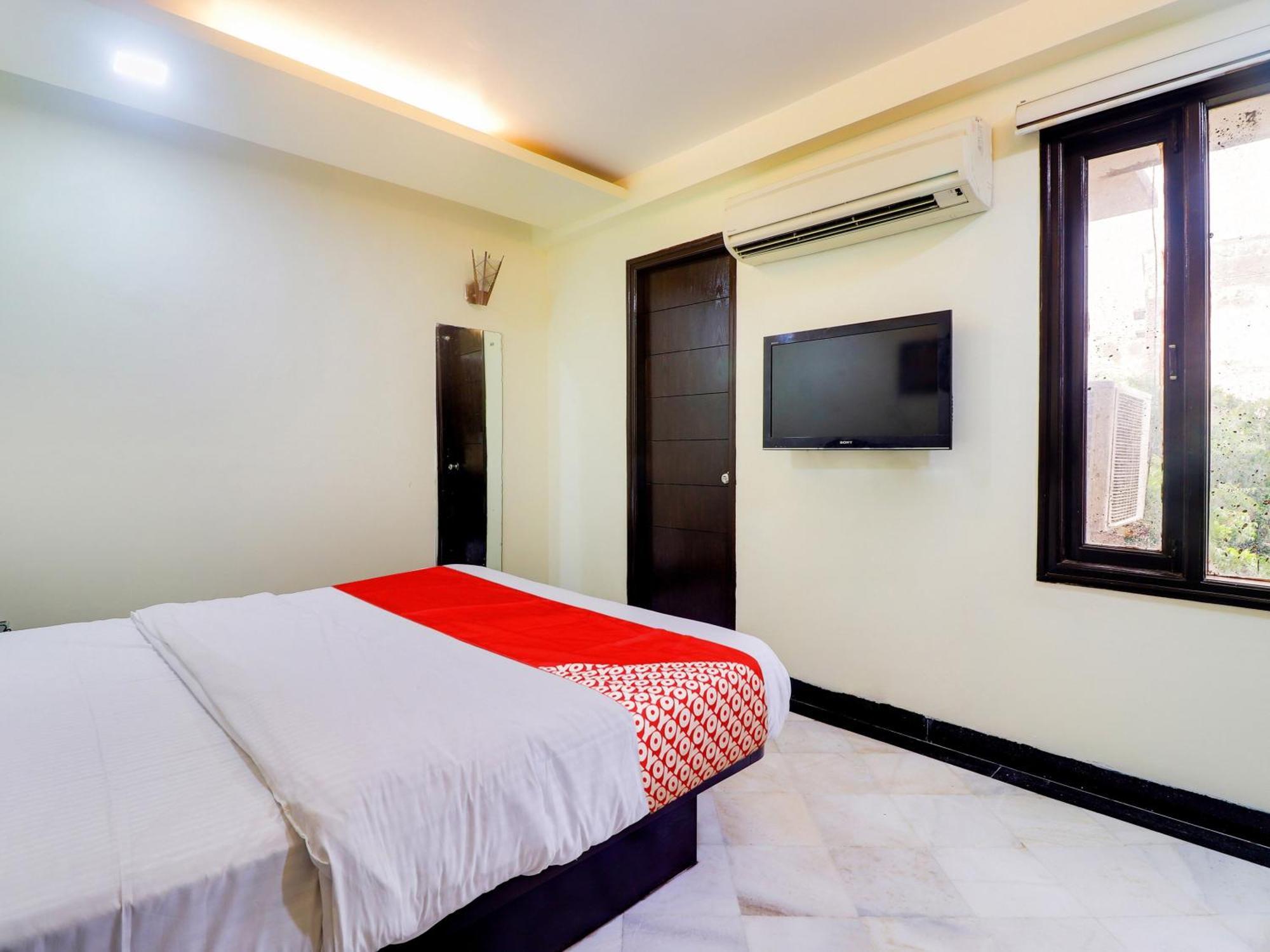 Oyo Flagship Hotel Rudra Palace Агра Экстерьер фото