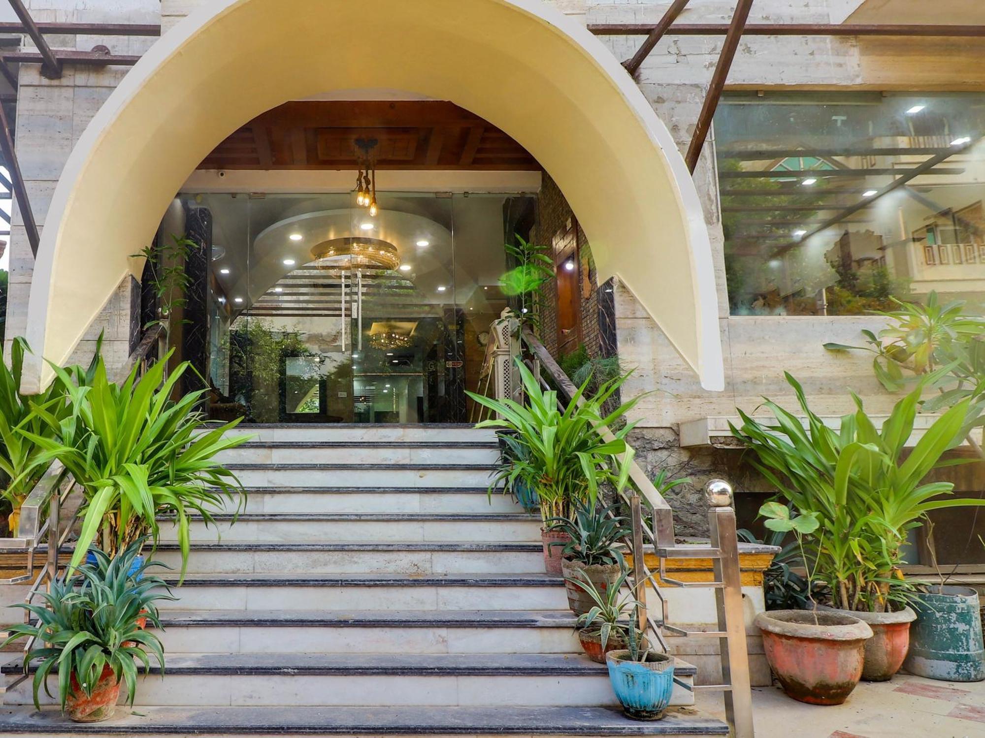 Oyo Flagship Hotel Rudra Palace Агра Экстерьер фото