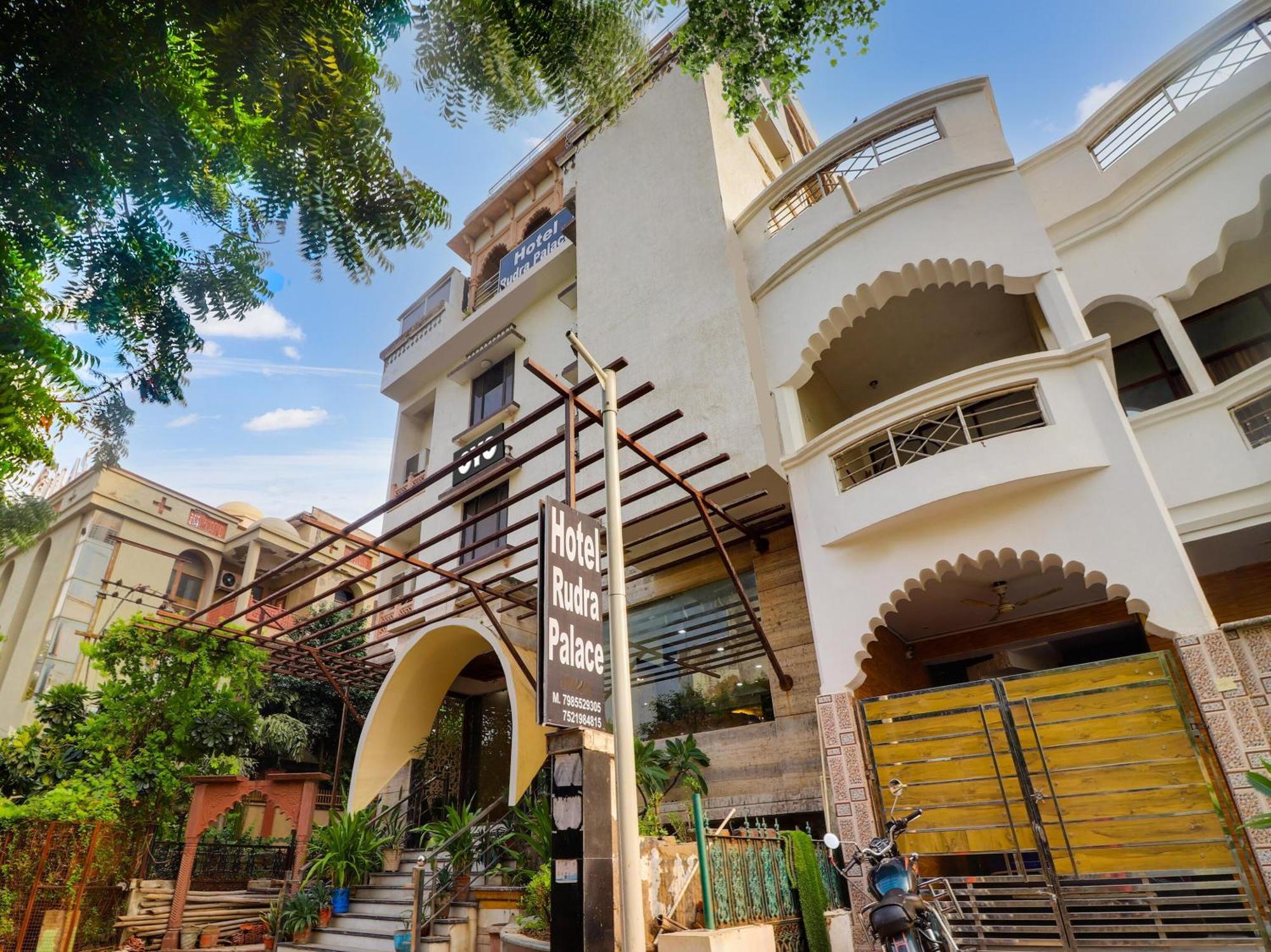 Oyo Flagship Hotel Rudra Palace Агра Экстерьер фото