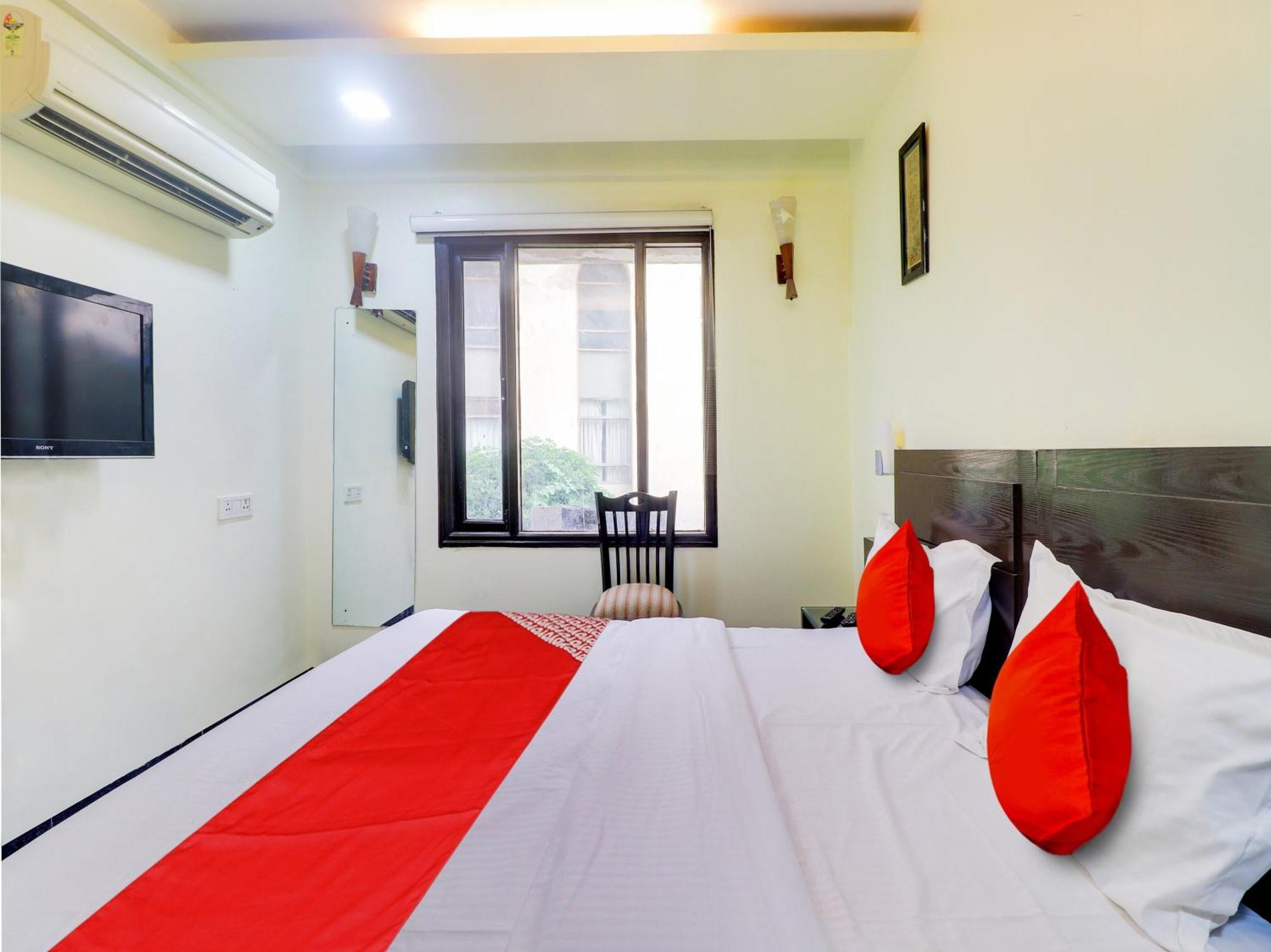 Oyo Flagship Hotel Rudra Palace Агра Экстерьер фото