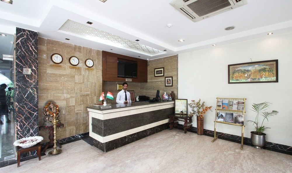 Oyo Flagship Hotel Rudra Palace Агра Экстерьер фото