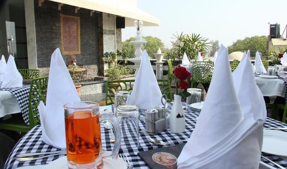 Oyo Flagship Hotel Rudra Palace Агра Экстерьер фото